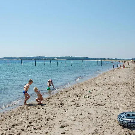 Awesome In Haderslev With Wifi بيت للعطل