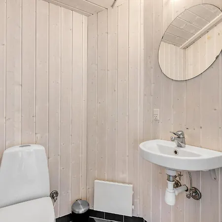 Dom wakacyjny Lovely Home In Haderslev With Sauna Haderslev